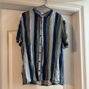 MBX XL Short Sleeve Button Down - Light with various shades of blue